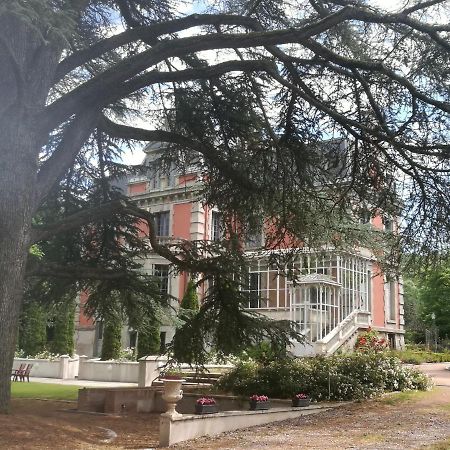 Chateau Sallandrouze Bed & Breakfast Aubusson  Exterior photo